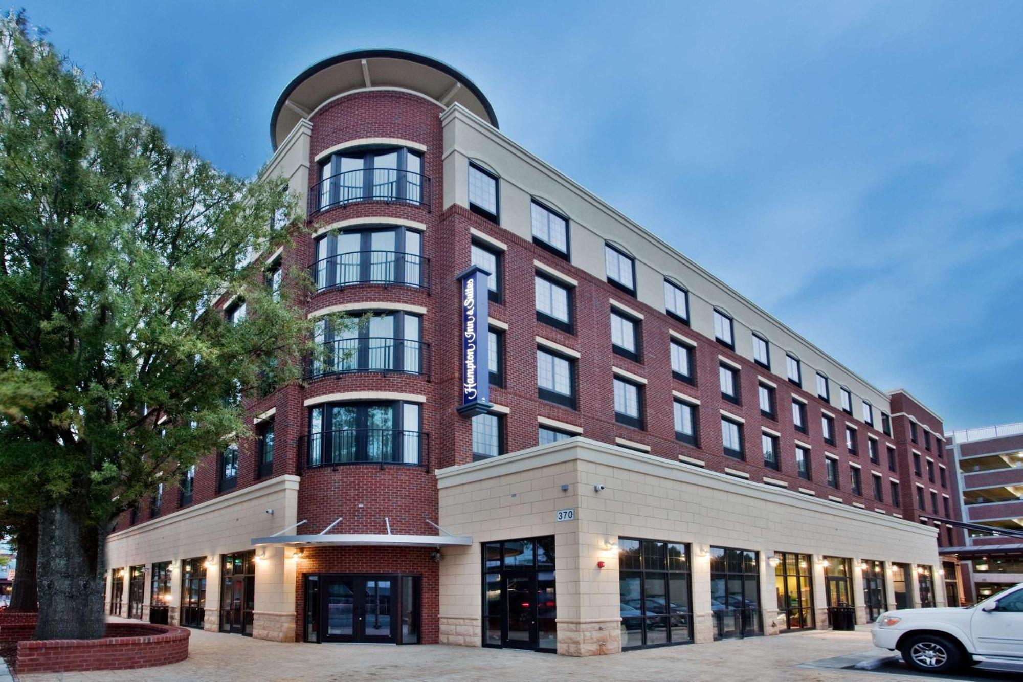 Hampton Inn & Suites Chapel Hill/Carrboro Εξωτερικό φωτογραφία