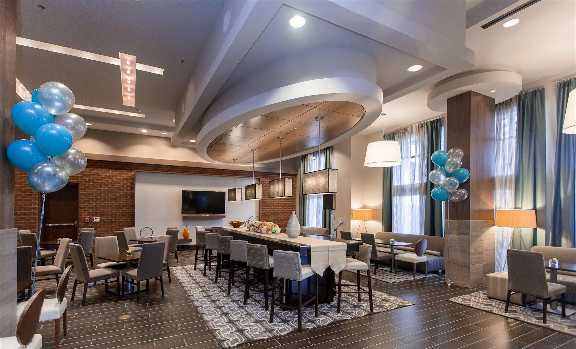 Hampton Inn & Suites Chapel Hill/Carrboro Εξωτερικό φωτογραφία