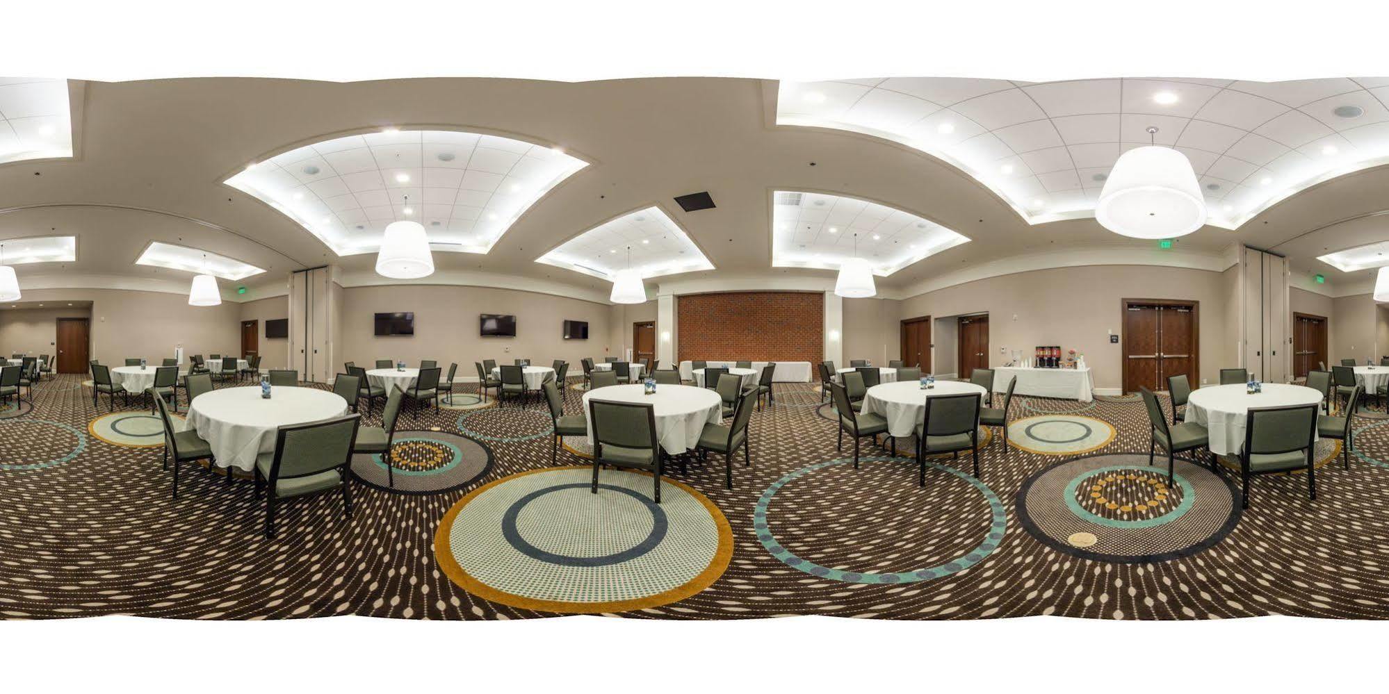 Hampton Inn & Suites Chapel Hill/Carrboro Εξωτερικό φωτογραφία